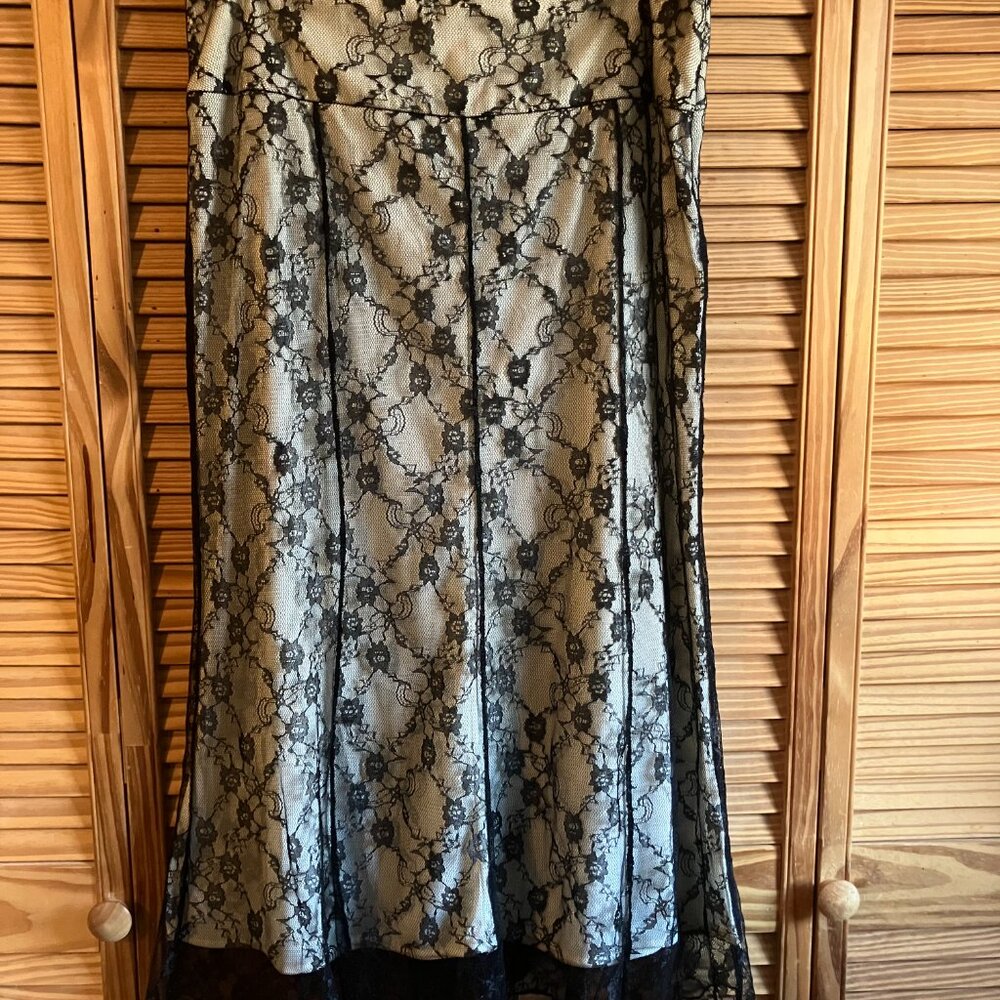 Elegant Black Lace Skirt, Party or Office Ready, Size 12 by Worthington